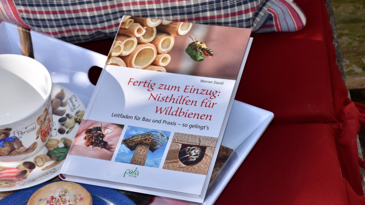 Buchkritik - Nisthilfen für Wildbienen - frankskleinergarten