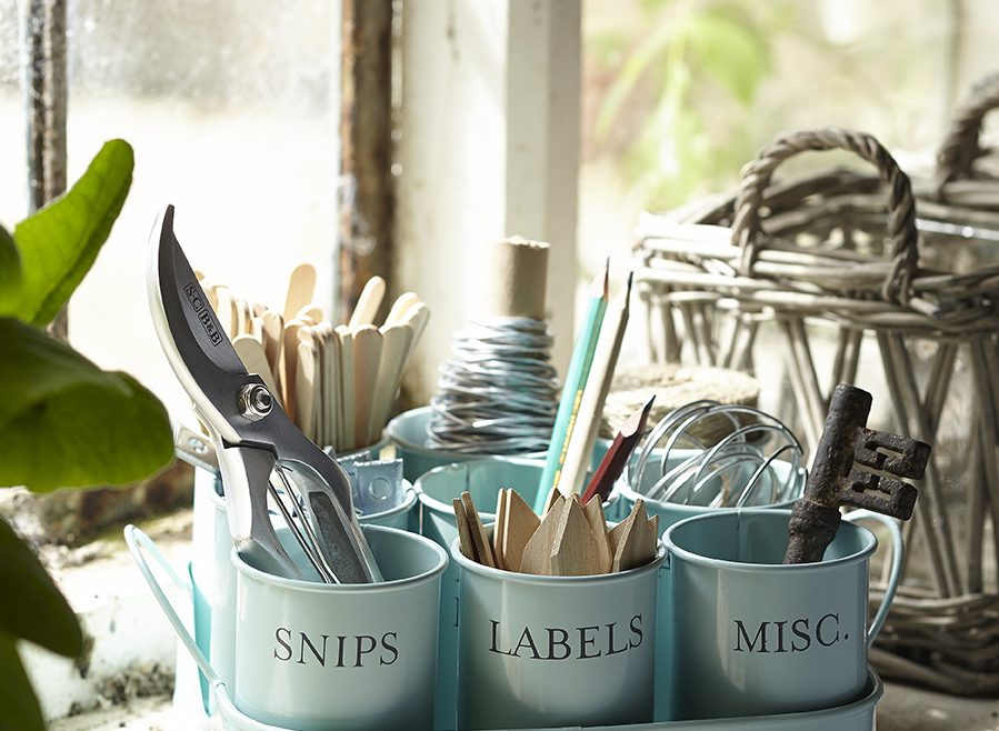 SC - Gardeners Gubbins - blue - lifestyle - Franks kleiner Garten