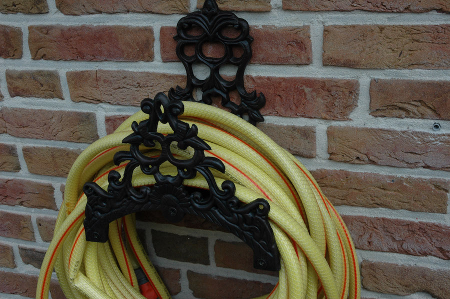 Schlauchhalter - Brighton - Gusseisen - lifestyle - Franks kleiner Garten Schlauchhalter - Brighton - Gusseisen - lifestyle - Franks kleiner Garten