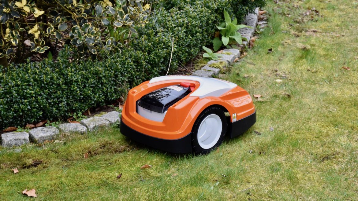Stihl - iMow - Rasen - Begrenzungsdraht - Garten - Frühling - Franks kleiner Garten