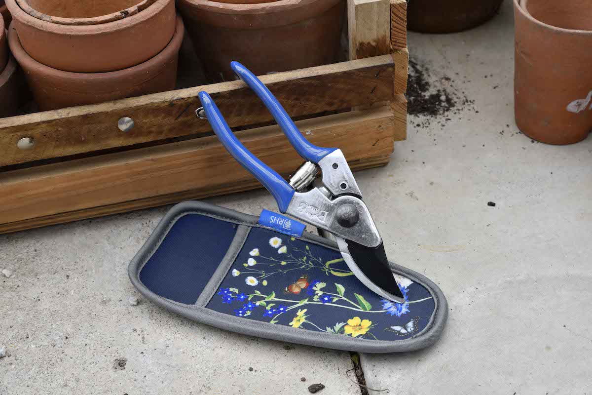 Geschenkset - British Meadow - Gartenschere & Holster - Lifestyle - Burgon & Ball - Franks kleiner Garten Geschenkset - British Meadow - Gartenschere & Holster - Lifestyle - Burgon & Ball - Franks kleiner Garten